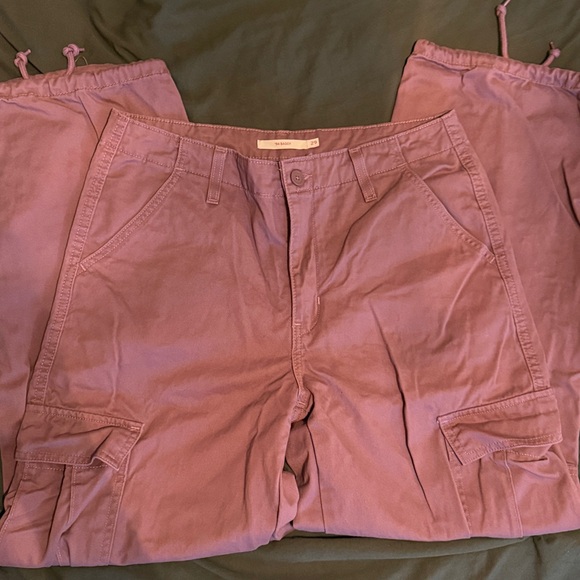 Levi’s - 94 BAGGY CARGO PANTS - 29w x 30l - Picture 6 of 7